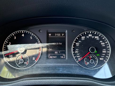 Used 2015 Volkswagen Passat 1.8T SE FWD image 27