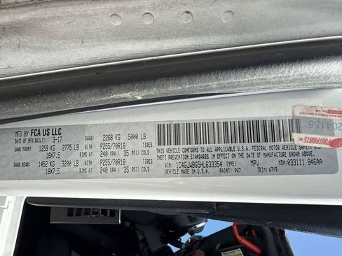 Used 2017 Jeep Wrangler Sahara AWD/4WD image 28