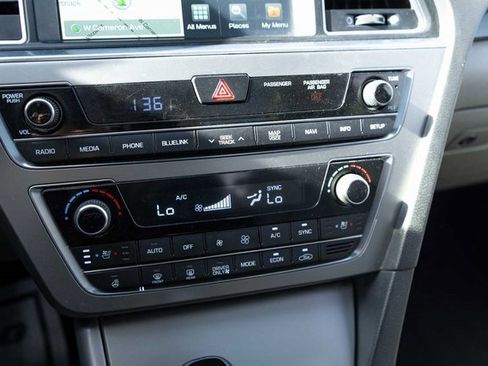 Used 2016 Hyundai Sonata Limited w/ Option Group 02 image 19