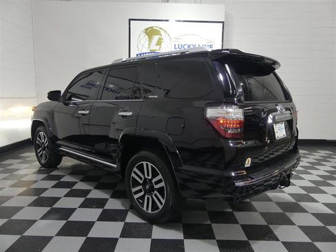 Used 2015 Toyota 4Runner Limited image 11