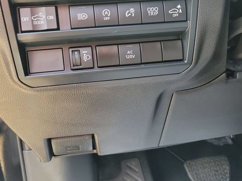 Used 2025 Toyota Tundra Limited w/ Power Package AWD/4WD image 28