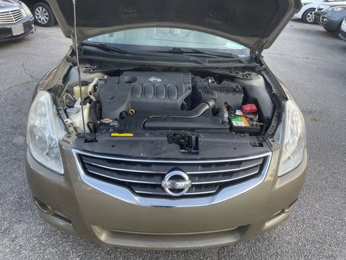 Used 2010 Nissan Altima 2.5 S FWD image 29