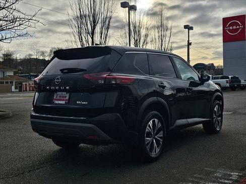 Certified 2023 Nissan Rogue SV image 5