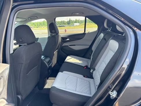 Used 2020 Chevrolet Equinox LS w/ LS Convenience Package FWD image 7