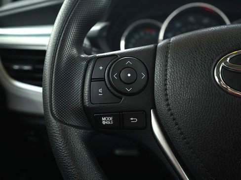 Used 2015 Toyota Corolla LE image 23