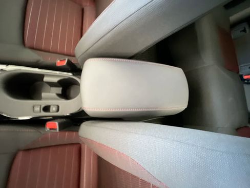 Certified 2025 Toyota Corolla SE image 21