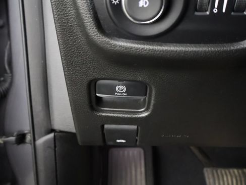 Used 2023 Jeep Grand Cherokee L Limited AWD/4WD image 46