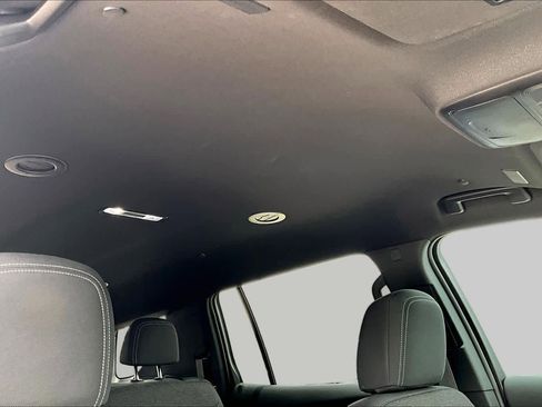 Used 2024 Chevrolet Traverse LT w/ Enhanced Driving Package FWD image 14