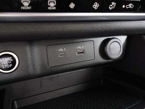 Used 2023 Nissan Rogue SV AWD/4WD image 45