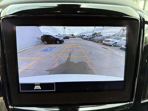 Certified 2023 Chevrolet Traverse LT AWD/4WD image 19