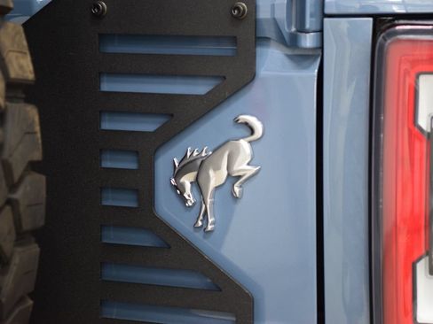 Used 2025 Ford Bronco Badlands AWD/4WD image 18
