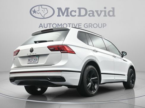 Used 2024 Volkswagen Tiguan SE R-Line FWD image 32