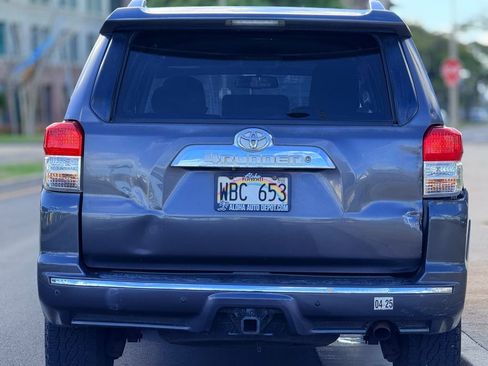 Used 2011 Toyota 4Runner SR5 RWD image 4