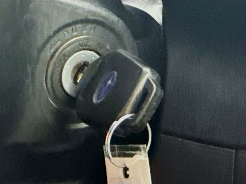 Used 2020 Subaru Crosstrek 2.0i Premium AWD/4WD image 18