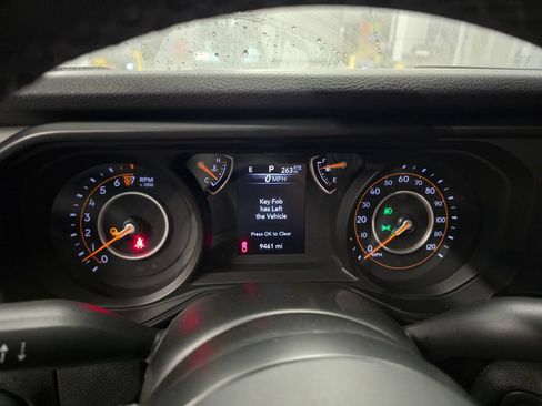 Used 2025 Jeep Gladiator Sport AWD/4WD image 22