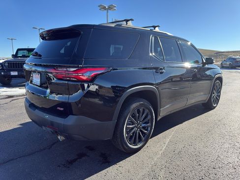 Used 2023 Chevrolet Traverse RS image 5