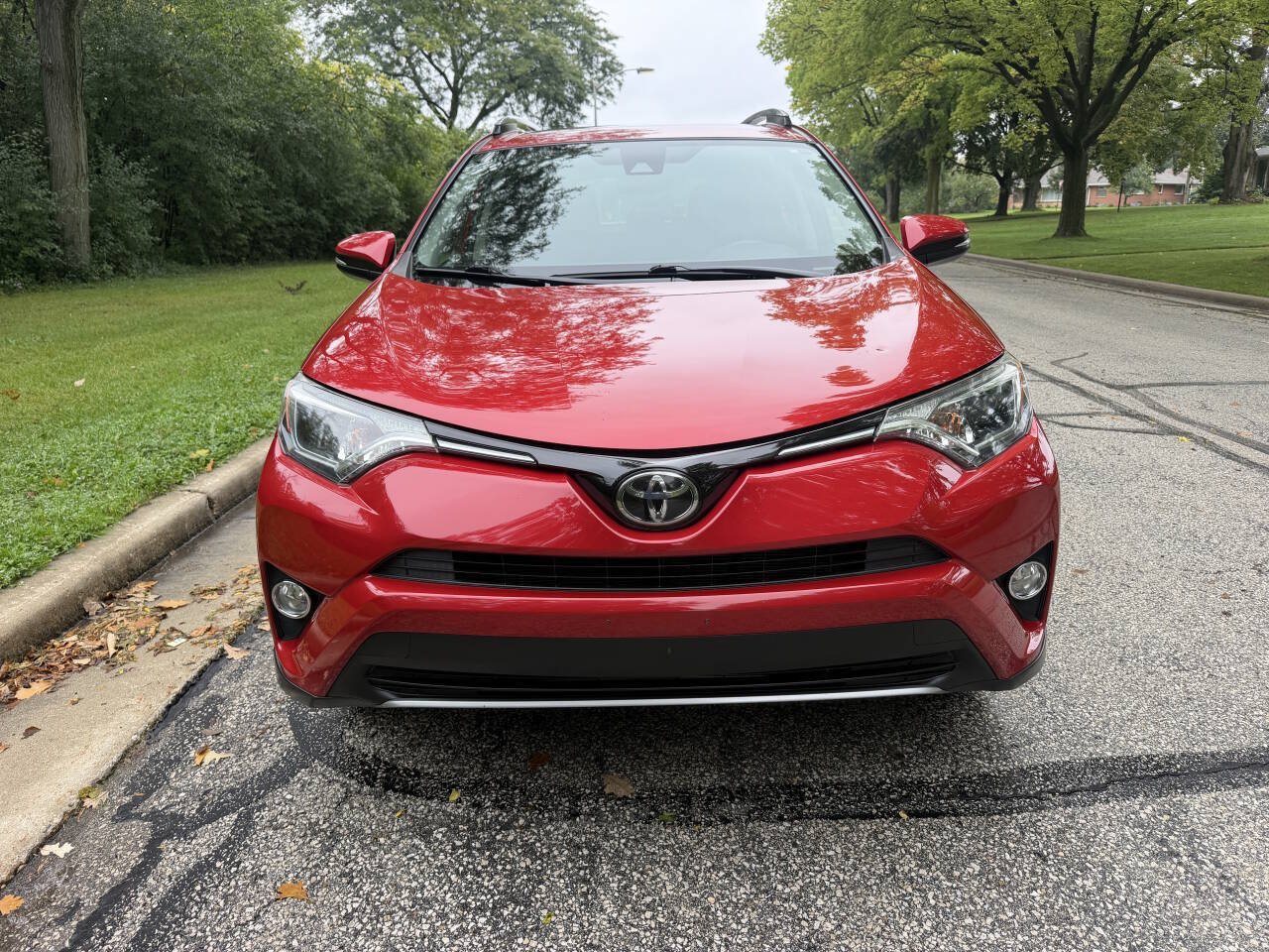 Used 2017 Toyota RAV4 XLE FWD image 8