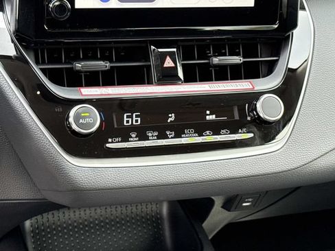 Used 2026 Toyota Corolla LE FWD image 21