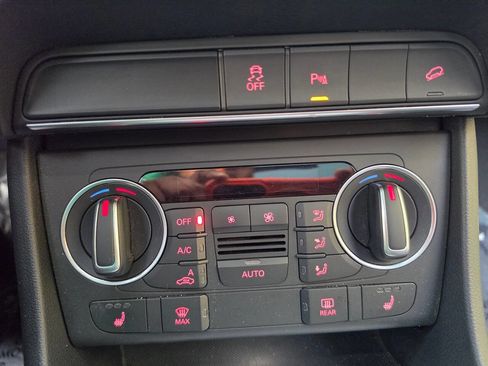 Used 2018 Audi Q3 2.0T Premium image 48