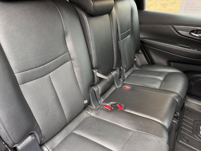 Used 2016 Nissan Rogue SL w/ SL Premium Package AWD/4WD image 22
