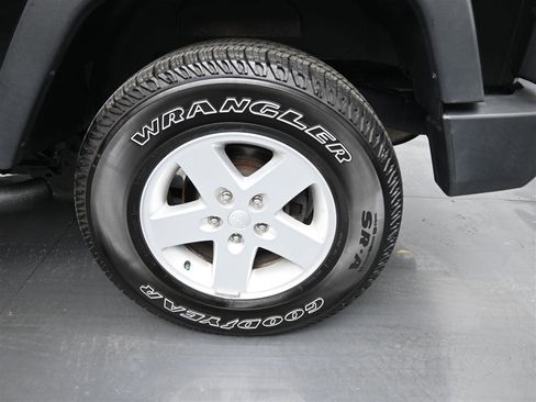 Used 2017 Jeep Wrangler Sport w/ Quick Order Package 24S image 16