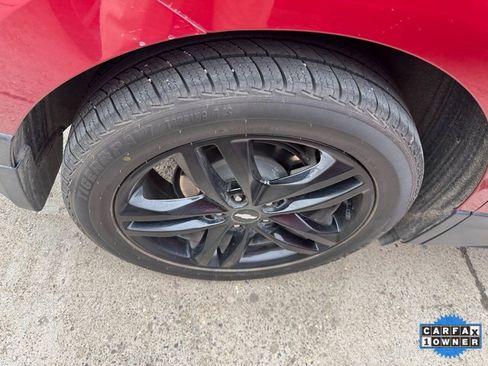 Used 2025 Nissan Frontier SV image 3