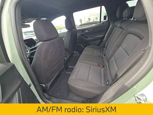 Used 2025 Chevrolet Equinox LT FWD image 9