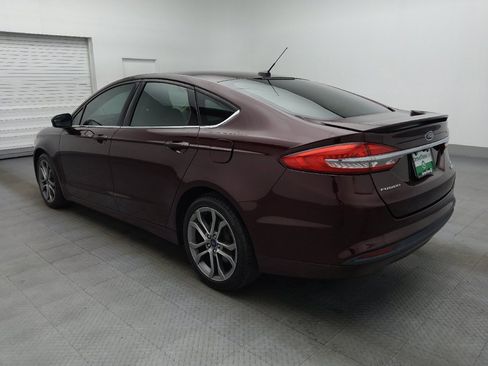 Used 2017 Ford Fusion SE w/ Equipment Group 201A FWD image 3