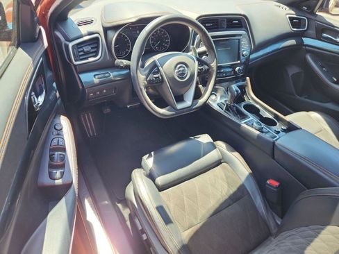 Used 2019 Nissan Maxima SR w/ Premium Package FWD image 16