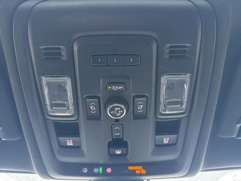 Used 2021 Chevrolet Suburban Premier w/ Premium Package image 34