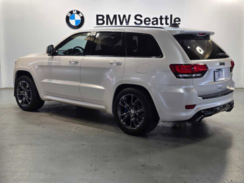 Used 2015 Jeep Grand Cherokee SRT w/ Luxury Group II image 4