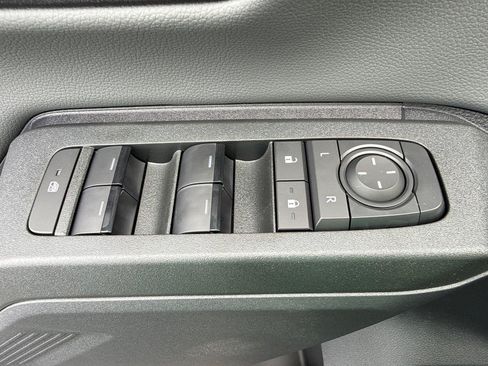 Used 2026 Toyota RAV4 AWD Plug-in Hybrid image 11