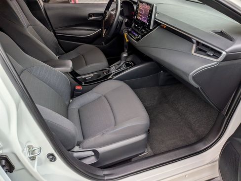 Certified 2020 Toyota Corolla SE FWD image 32