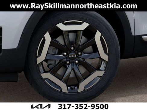 New 2025 Kia Telluride S image 9