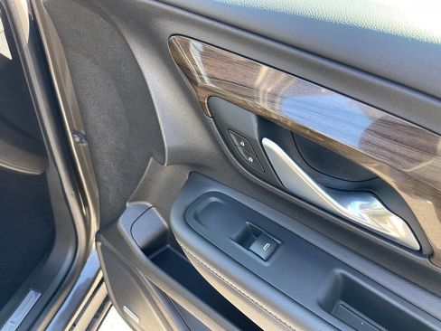 Used 2019 GMC Terrain Denali w/ Comfort Package image 39