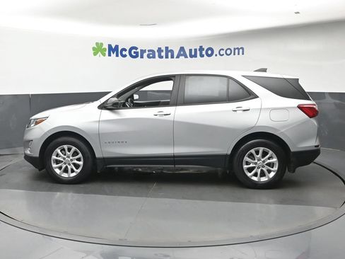 Used 2021 Chevrolet Equinox LS w/ LS Convenience Package AWD/4WD image 23