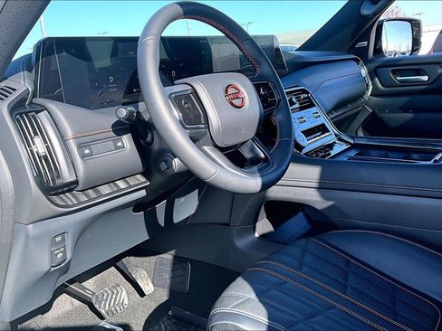 Used 2025 Nissan Armada PRO-4X w/ Pro-4X Premium Package image 17