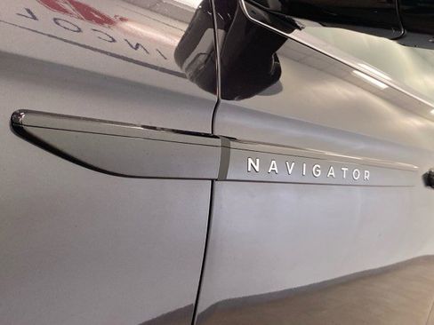 New 2026 Lincoln Navigator Black Label image 25