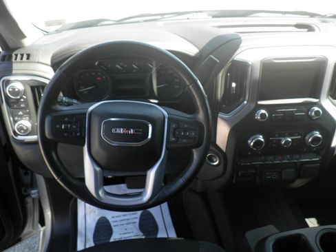 Used 2019 GMC Sierra 1500 SLE w/ SLE Value Package AWD/4WD image 21