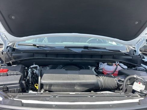 New 2026 Chevrolet Suburban LS w/ LS Custom Edition AWD/4WD image 34