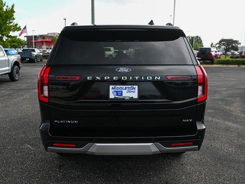 Used 2025 Ford Expedition Max Platinum AWD/4WD image 6