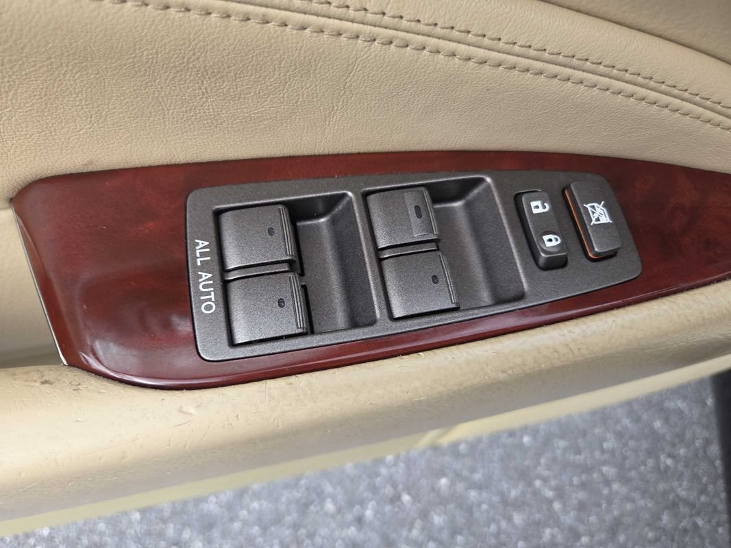 Used 2008 Lexus LS 460 RWD image 16