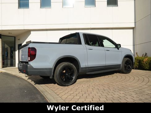 Used 2022 Honda Ridgeline Black Edition image 3