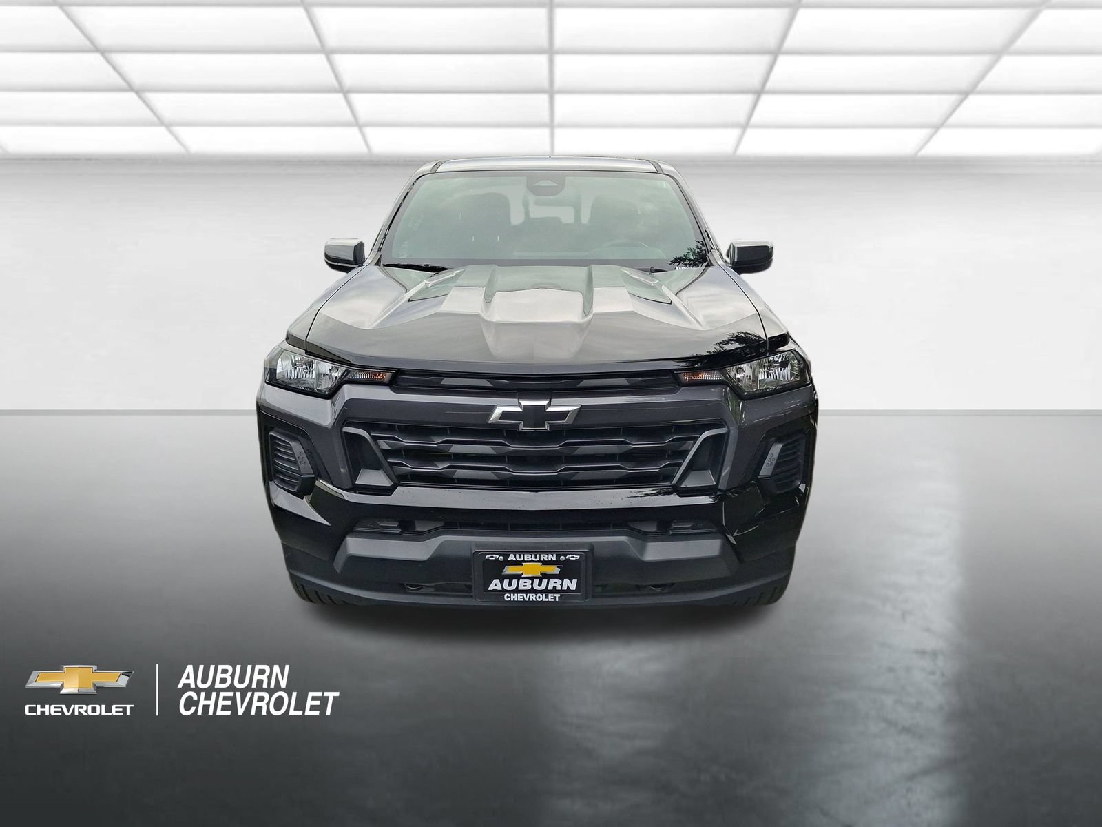 Used 2025 Chevrolet Colorado LT w/ Advanced Trailering Package AWD/4WD image 8