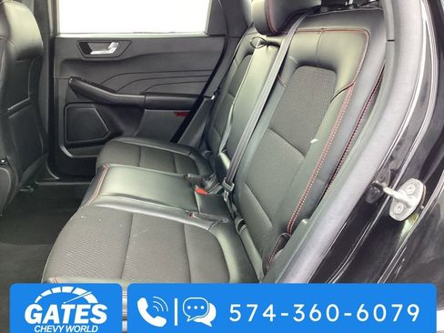 Used 2025 Ford Escape ST-Line image 13