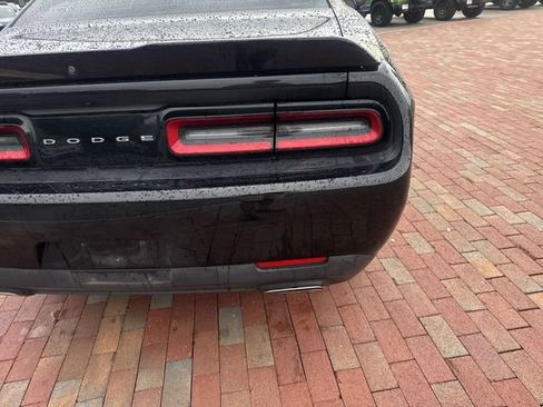Used 2018 Dodge Challenger SXT w/ Super Sport Group (SS/T) RWD image 12