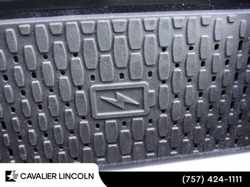 Used 2026 Lincoln Nautilus Premier w/ Equipment Group 102A AWD/4WD image 41