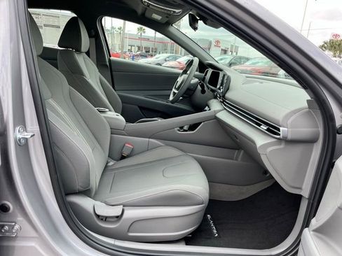 New 2026 Hyundai Elantra Sport w/ Cargo Package FWD image 22