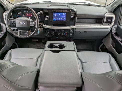 Used 2024 Ford F250 XL image 15