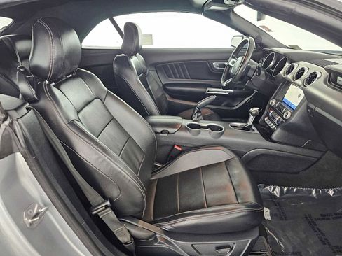 Used 2022 Ford Mustang Premium image 10